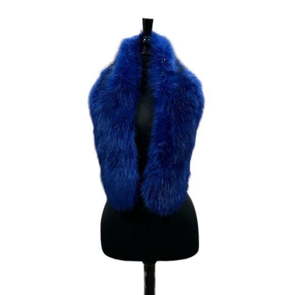 Accessories - Faux Fur Pull-Through Scarf